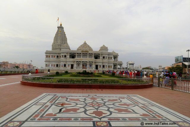 Explore the Spiritual Beauty of Mathura Vrindavan Tour