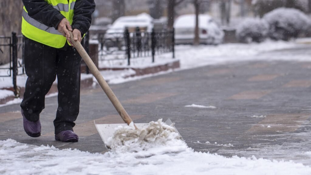 ice removal Chicago sidewalks