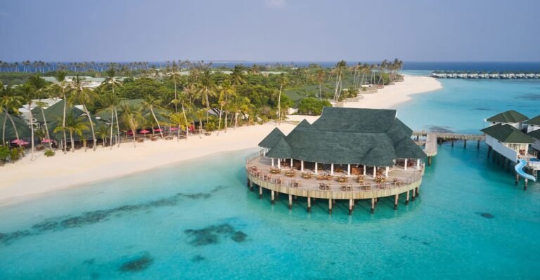 Siyam World Maldives Holiday