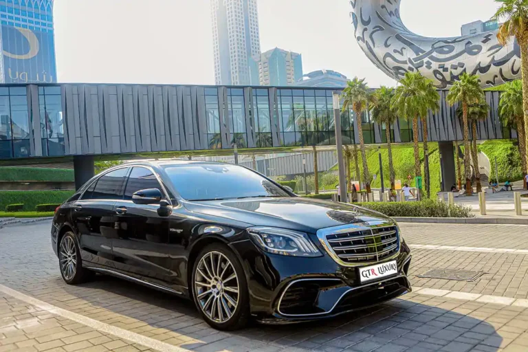 Mercedes car rental in Dubai