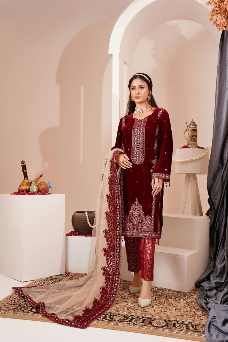 Iznik Pakistani Clothing